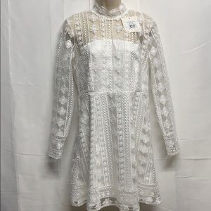 Selfie Leslie White Lace Long Sleeve Dress Sz L